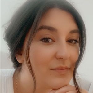 Meet your Posher, Alexandra